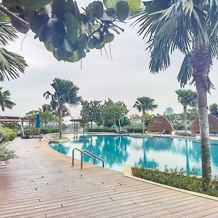 1519 Almas Suites Seaview Sunrise Netflix By Stay Nusajaya  Luaran gambar