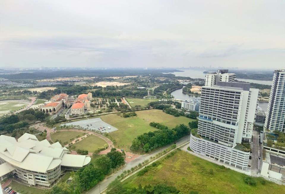 1519 Almas Suites Seaview Sunrise Netflix By Stay Nusajaya  Luaran gambar
