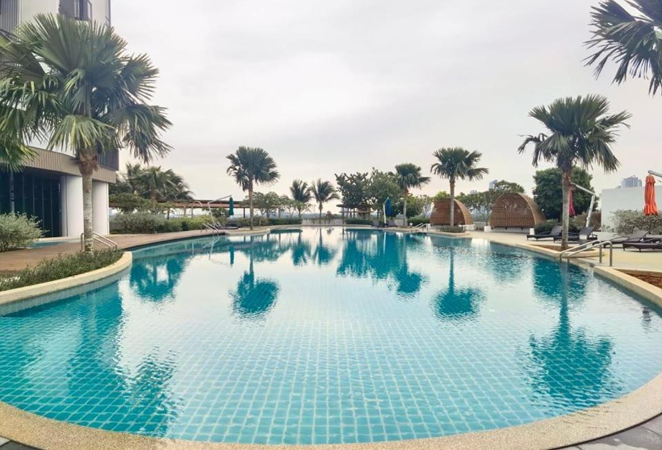 1519 Almas Suites Seaview Sunrise Netflix By Stay Nusajaya  Luaran gambar