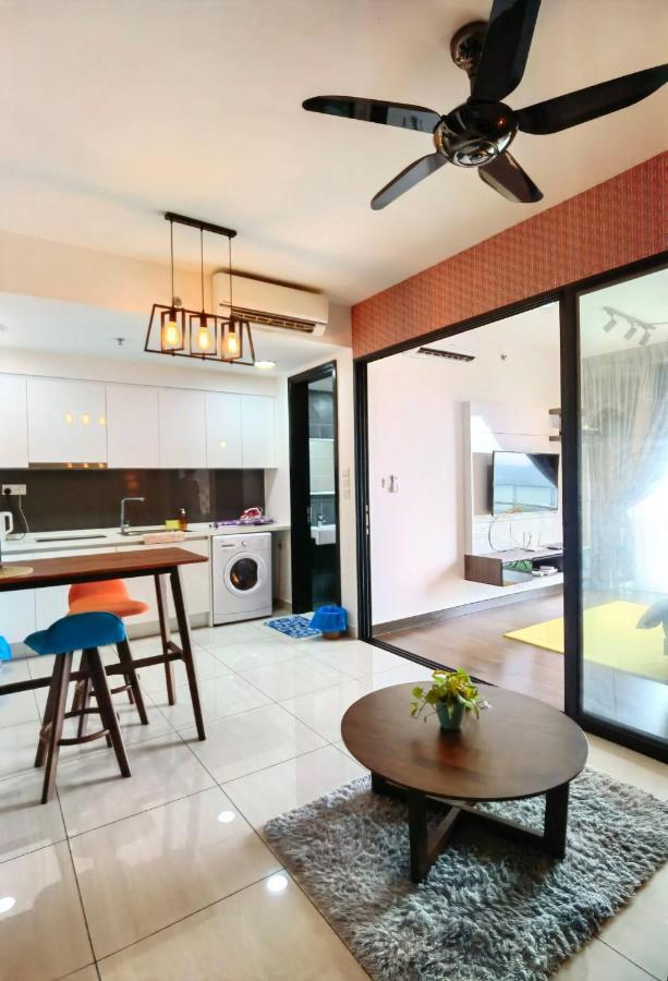 1519 Almas Suites Seaview Sunrise Netflix By Stay Nusajaya  Luaran gambar