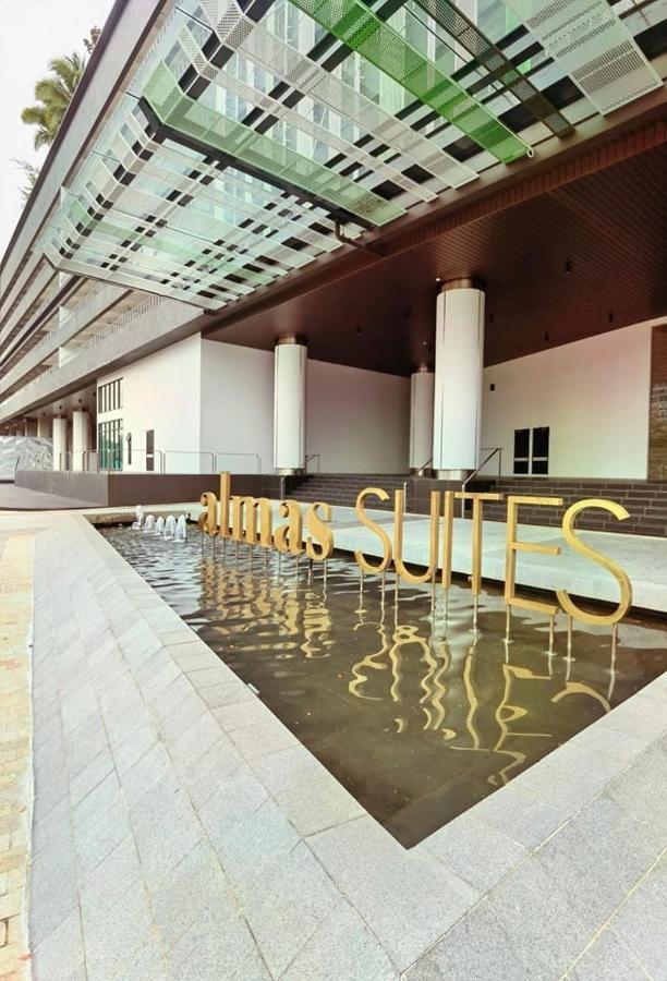 1519 Almas Suites Seaview Sunrise Netflix By Stay Nusajaya  Luaran gambar